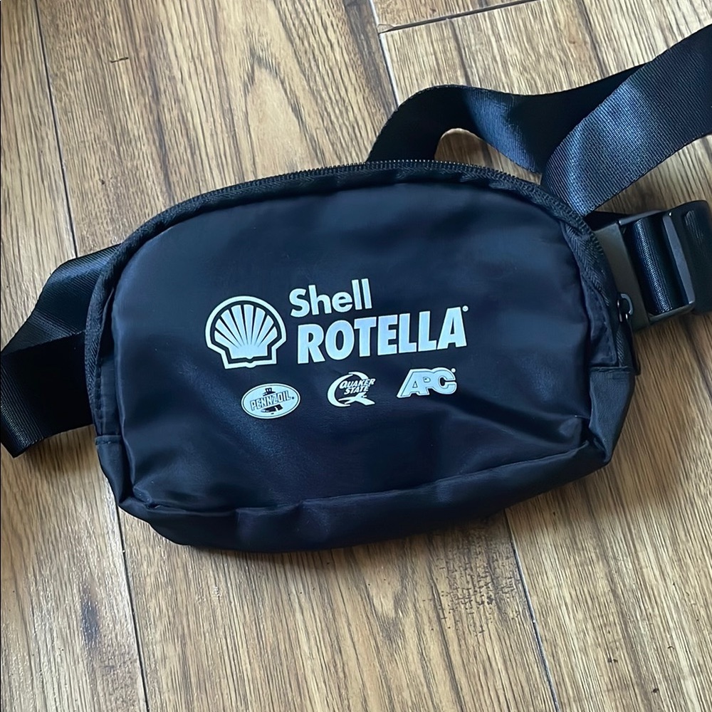 Black Belt Bag with Durable Fabric and Adjustable Strap​
